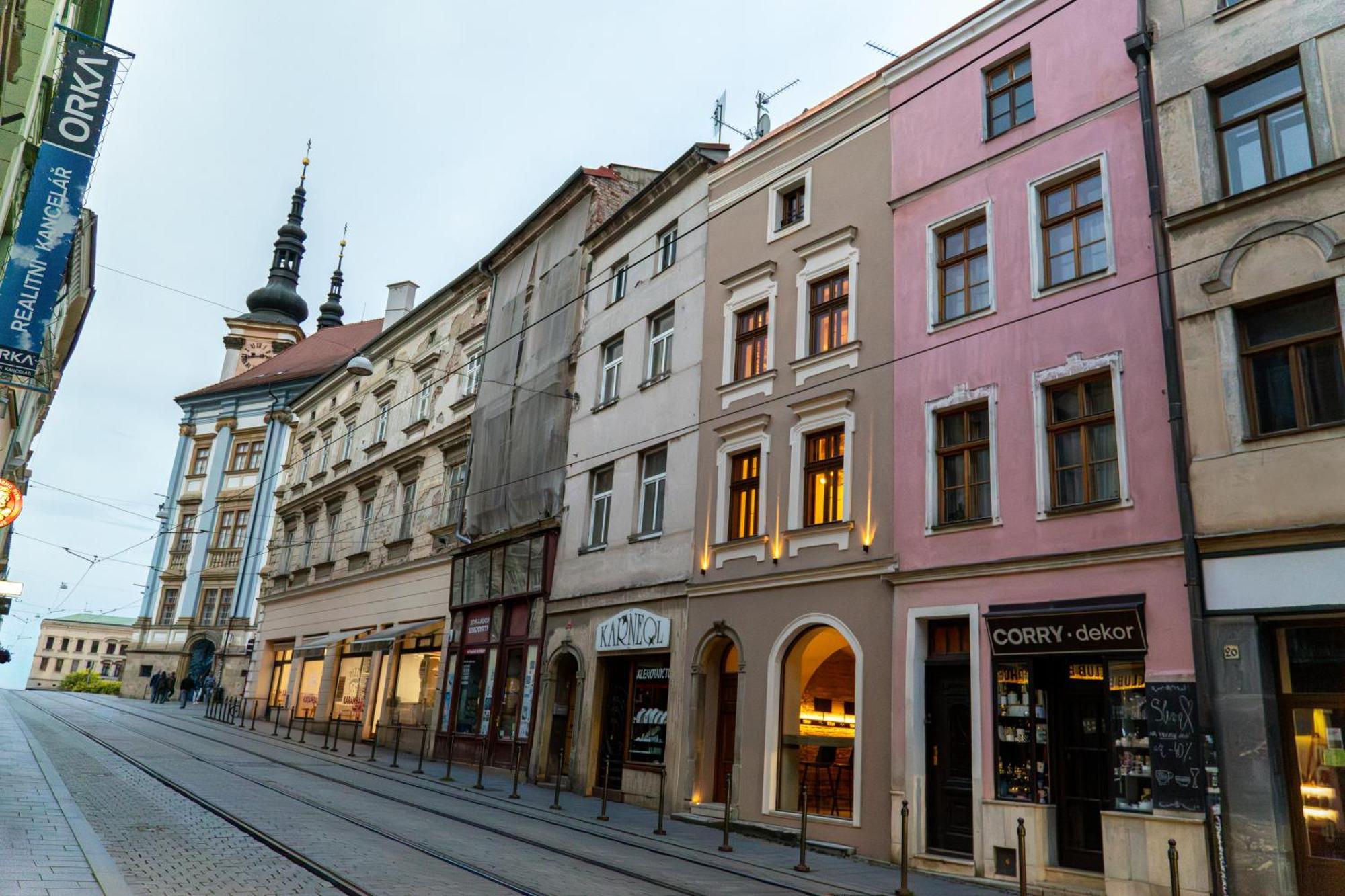White Wolf Boutique Apartments Olomouc Exterior photo